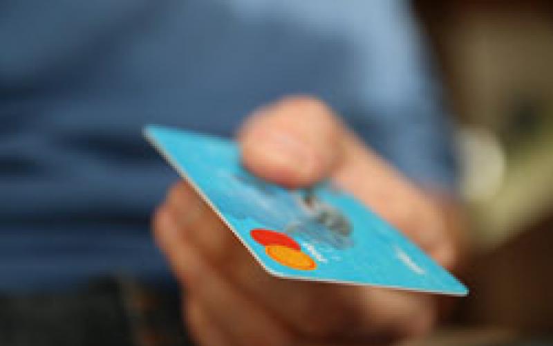 Как пополнить счет Билайн с банковской карты Сбербанка — способы оплаты через телефон или интернет Забросить деньги на билайн с карты